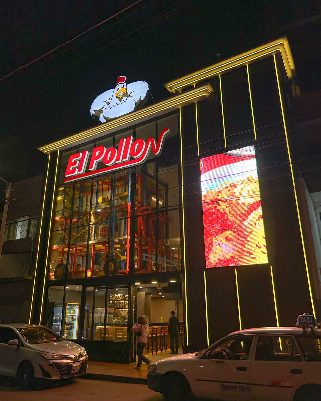 Local El Pollón
